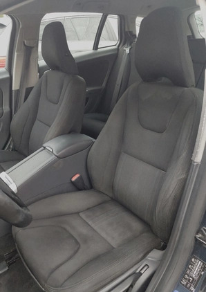 Volvo V60 cena 29900 przebieg: 300031, rok produkcji 2012 z Giżycko małe 562